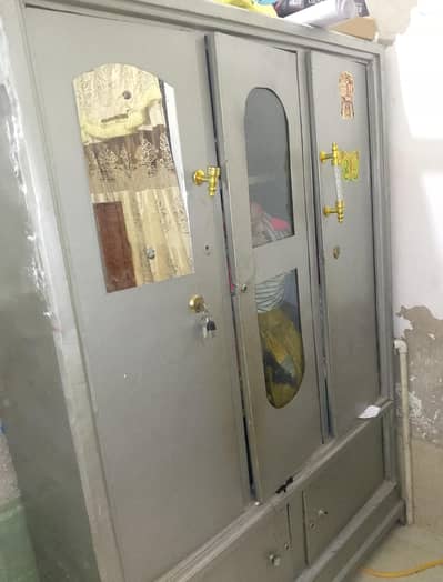 3 Door Steel Wardrobe / Almirah – Second Hand