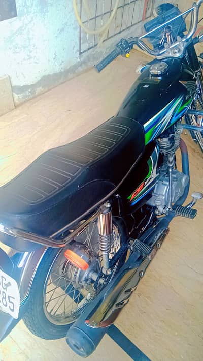 Honda CG 125 2023 Model | Black | First Owner | 14,500 KM