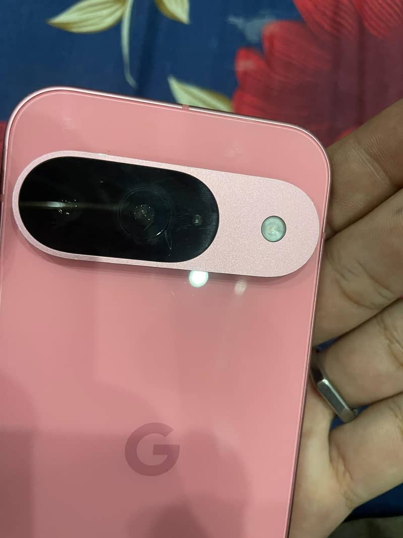 Google Pixel 9 6