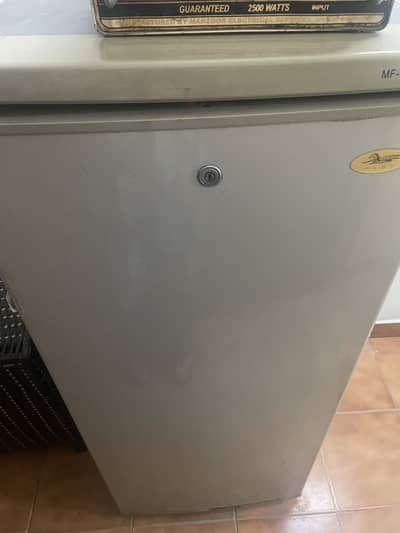 Deep freezer