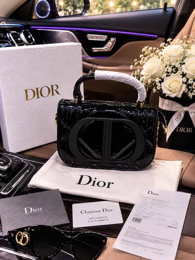 Dior Small 30 Montaigne Avenue Top Handle Bag