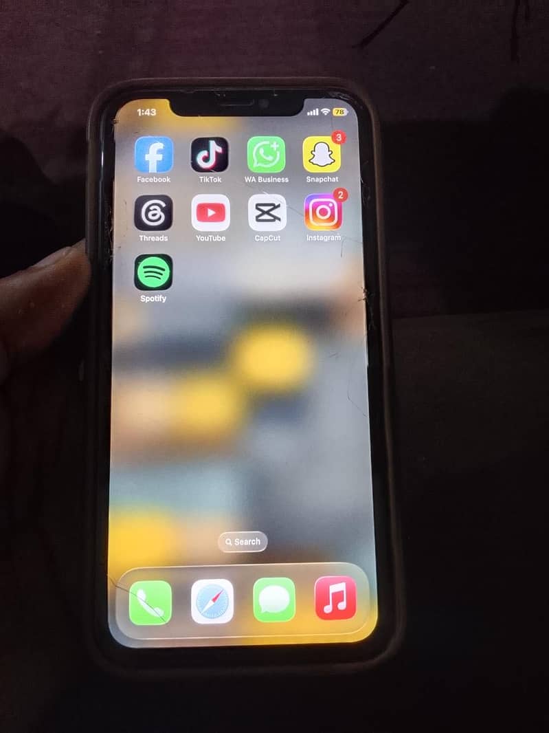 Apple iPhone 11 3