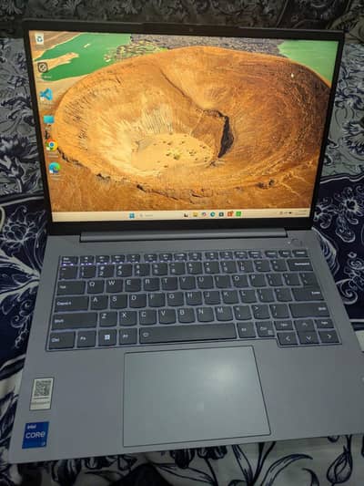 Brand new Thinkpad core i7 13th