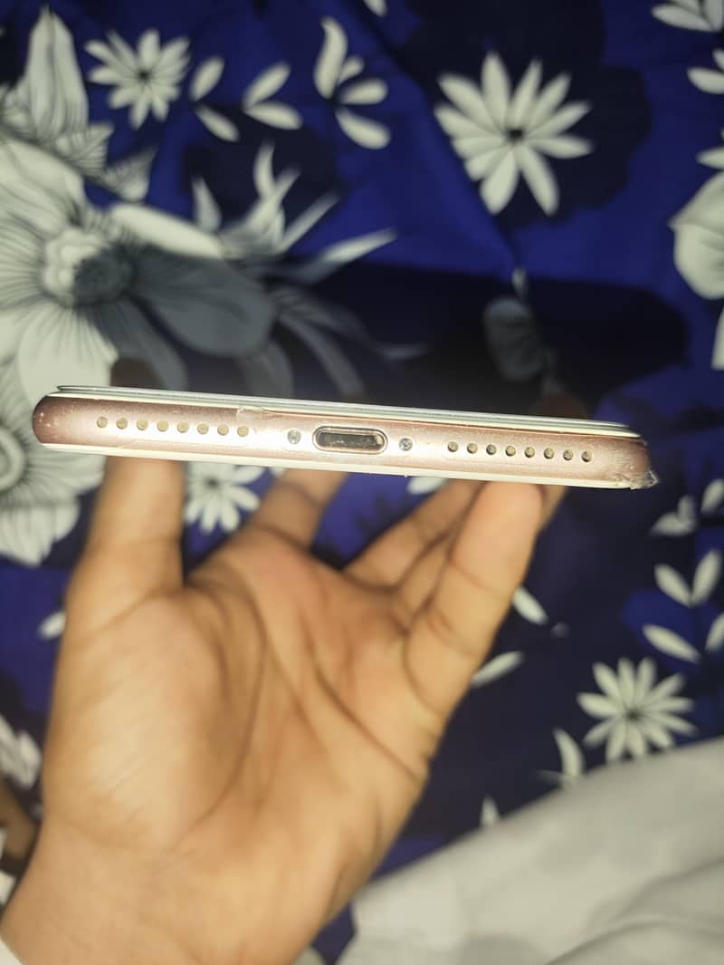 Apple iPhone 7 plus 3