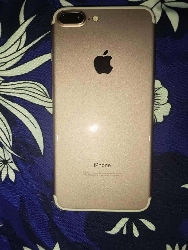 Apple iPhone 7 plus 5