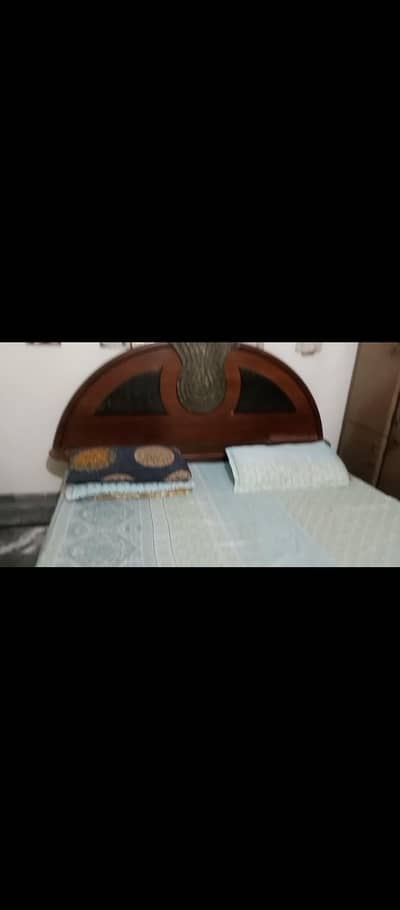Bed 10/8 condition
