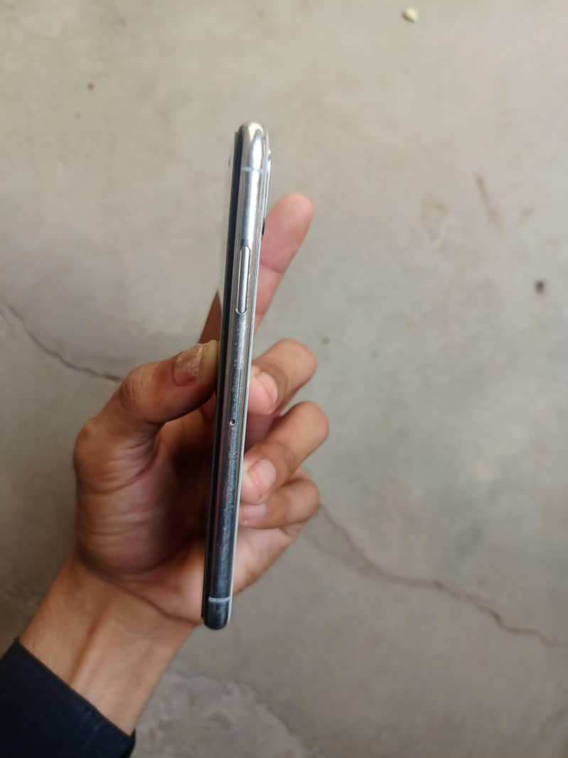 Apple iPhone X 2