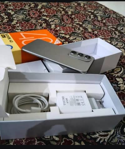 Tecno spark 40 pro plus 8/256