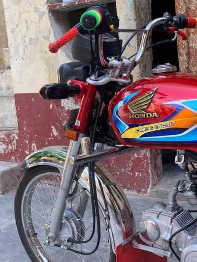 new bike 843 km used