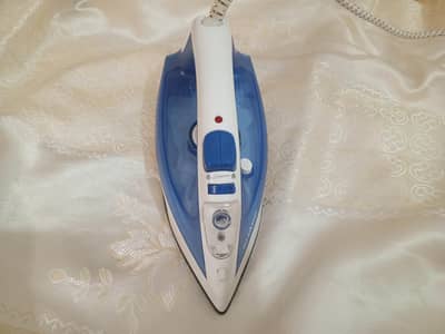 Sharp steam iron