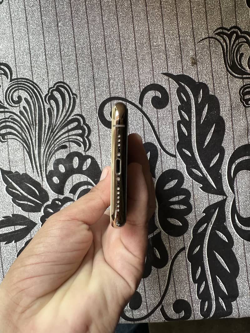 Apple iPhone 11 Pro 0