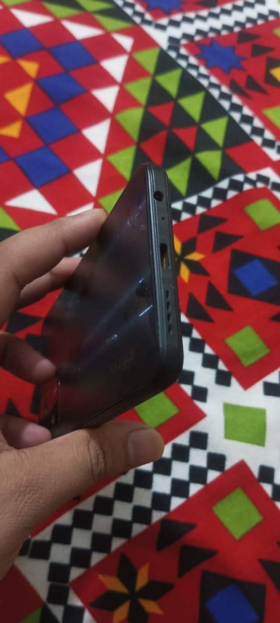 Infinix Note 11 4