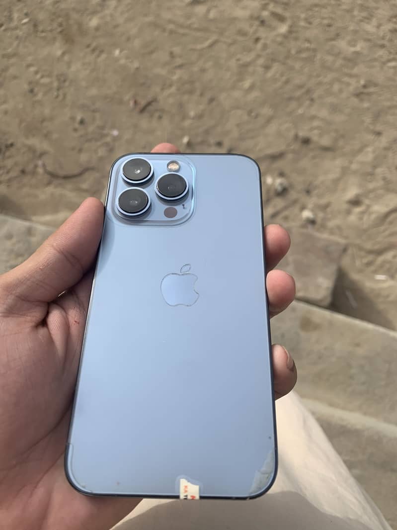 Apple iPhone 13 Pro 4