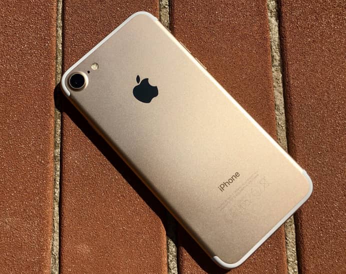 Apple iPhone 7 Plus 2