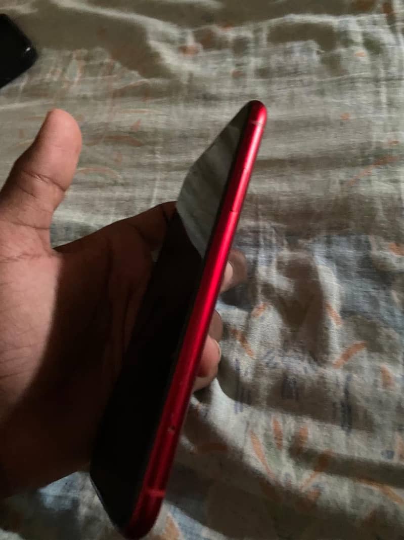 iPhone XR 5