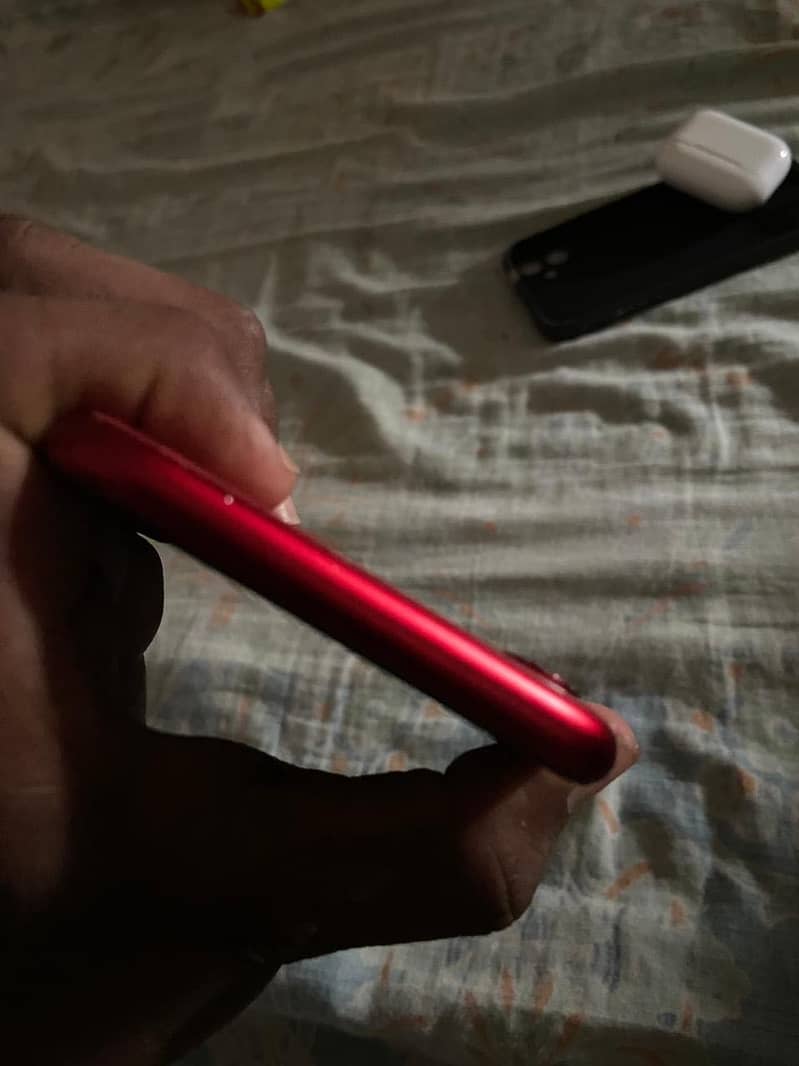 iPhone XR 9