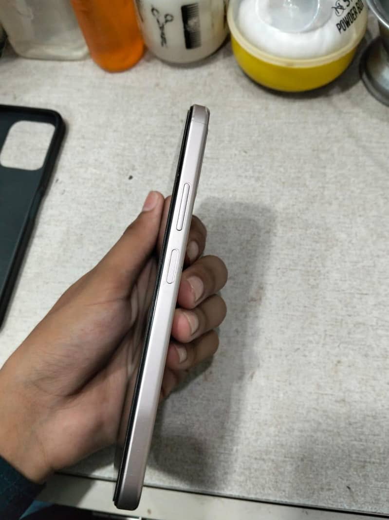 OPPO A6 5