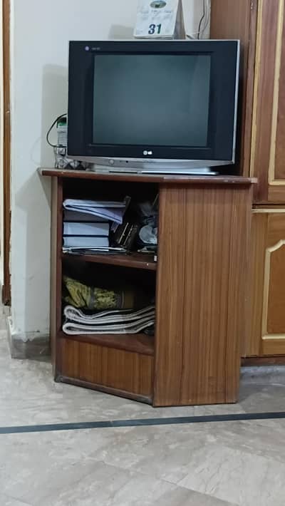 LG tv for sale