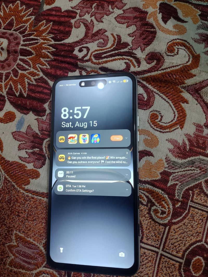 Tecno Spark Go2 3