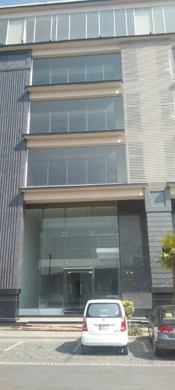 8 Marla Building For Sale In DHA Defence Lahore With Courtyard Facing Design Ideal For Investment