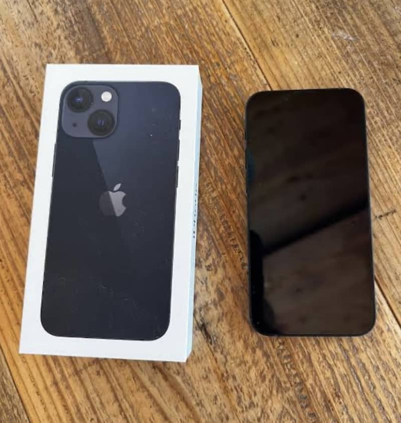 Apple iPhone 13 1