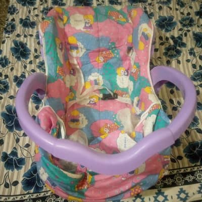 baby carrycot