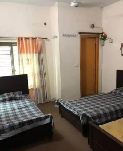 single and sharing room available