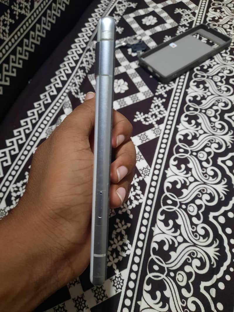 Google Pixel 7a 4