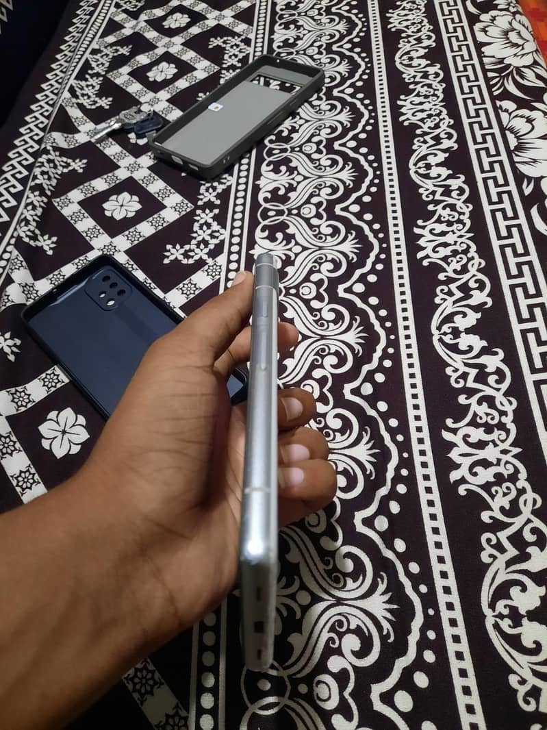 Google Pixel 7a 6