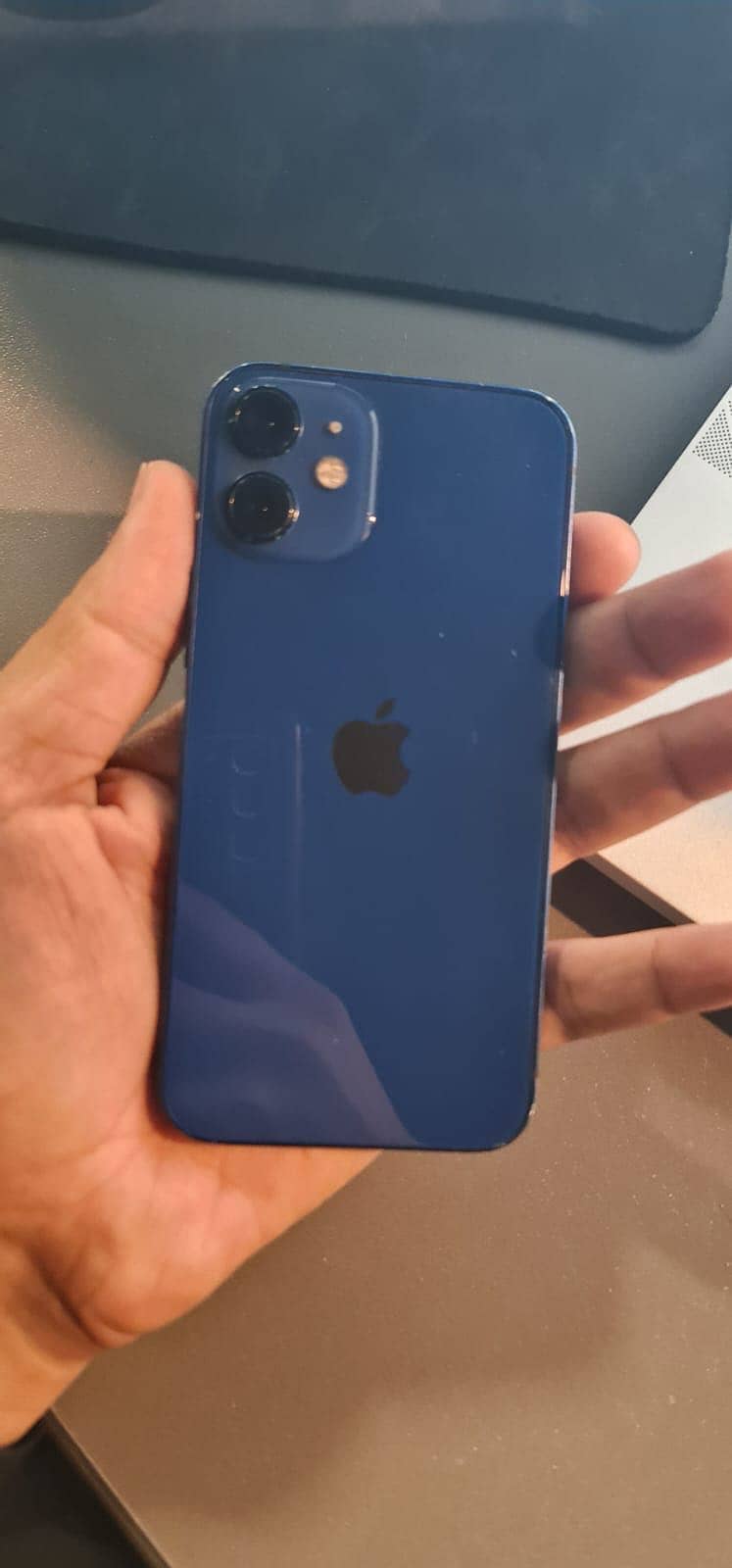 Apple iPhone 12 mini 0