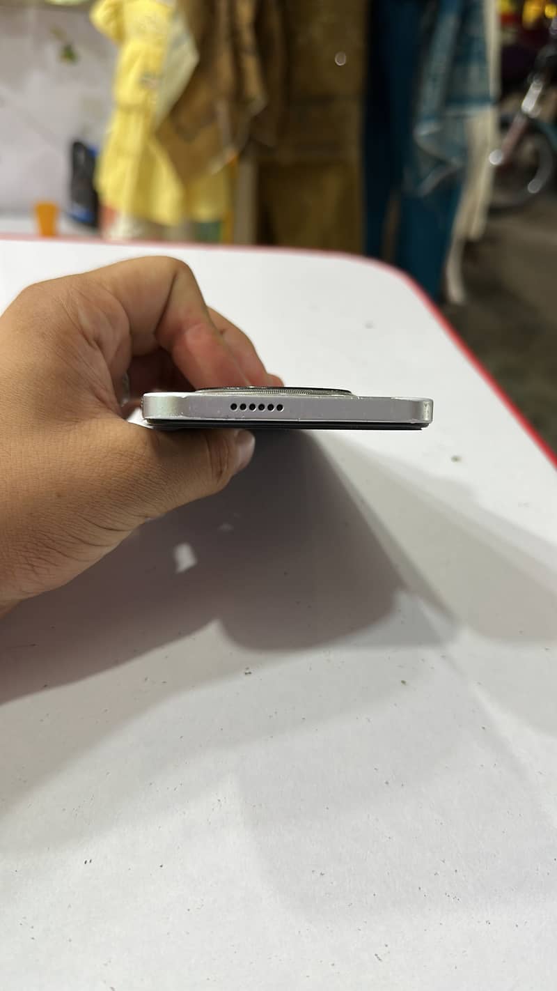 Tecno SPARK 30C 3