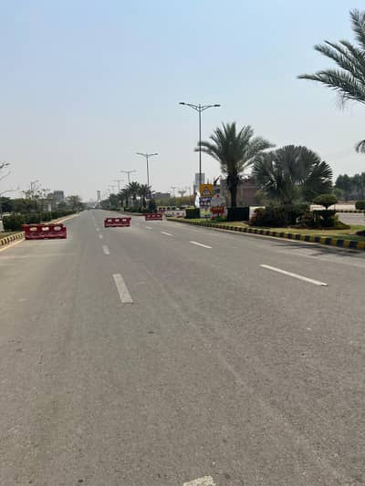 5 Marla Residential plot for Sale In New Lahore city ph2