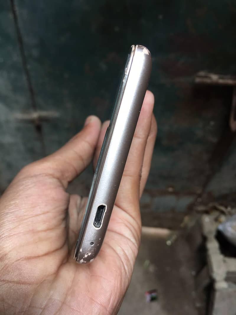 Xiaomi Redmi Note 3 4