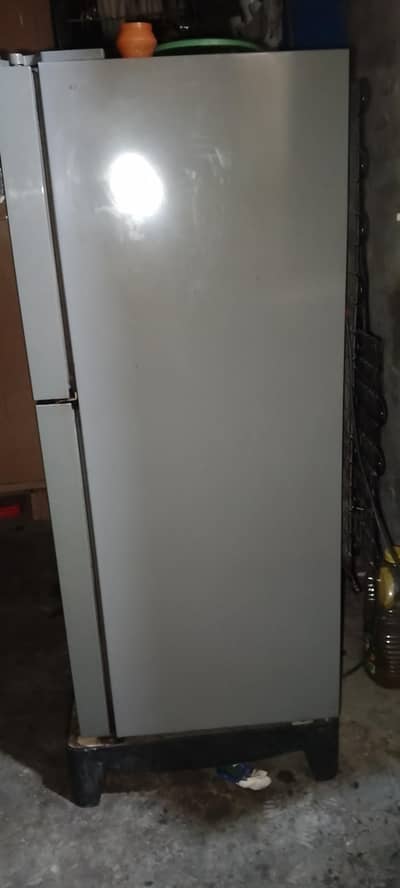 Haier HRF - 216