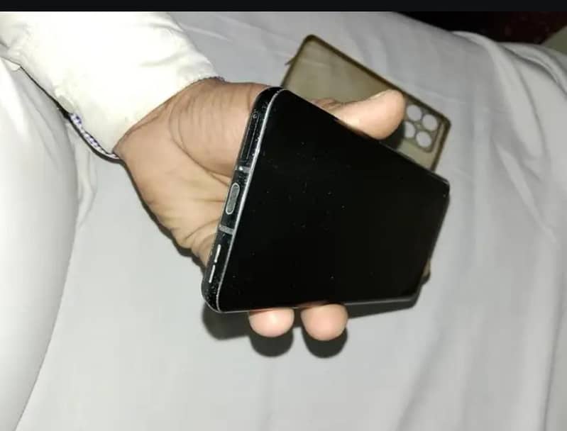 One Plus 10 Pro 5