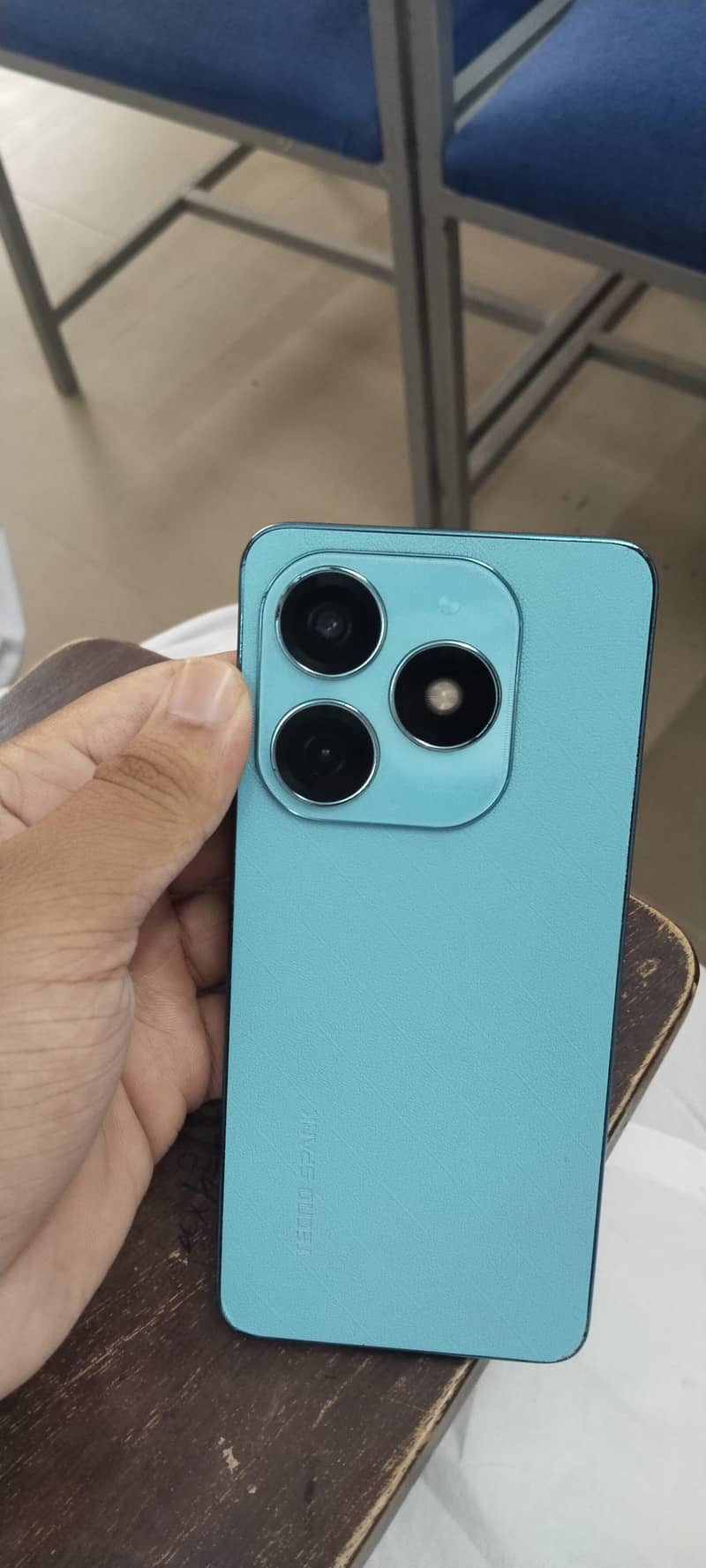 Tecno Spark 20 7