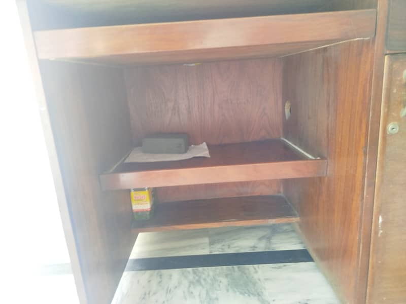 Computer Table 1