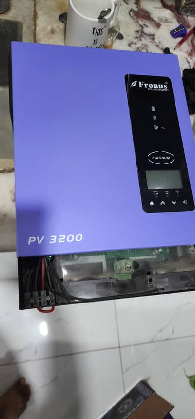 fronus pv3200 hybrid solar inverter