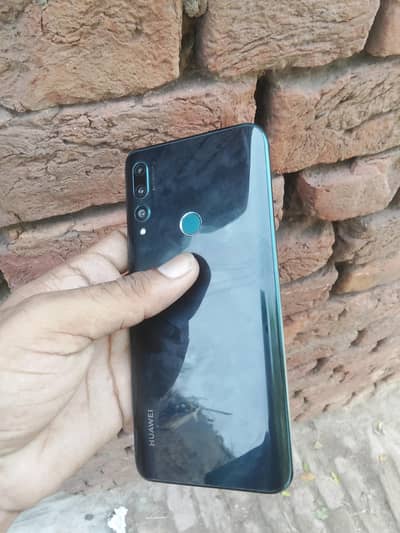 10/10 condition 4/128 GB