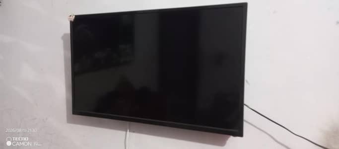 32" new condition led, hd  result, not Android