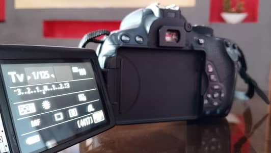 CANON 700D [Touch Screen]