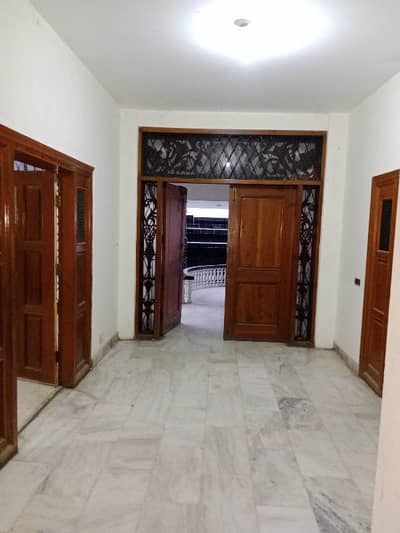 Bungalow For Rent 600 Sqyd For Family And Office