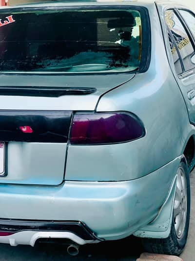 Nissan Sunny 1998