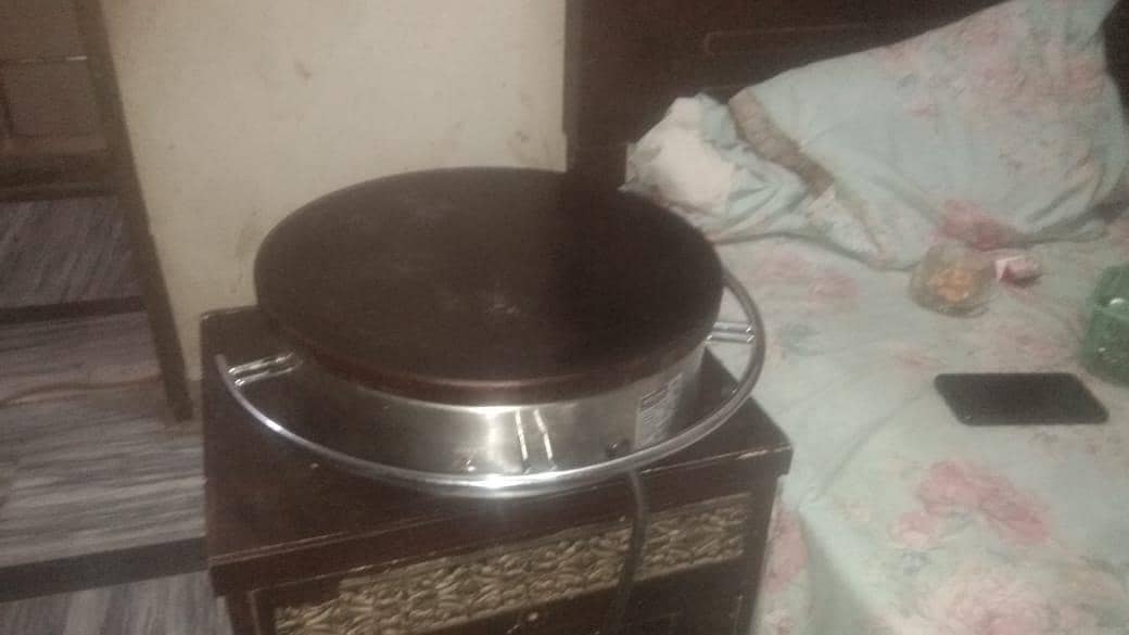 restaurant kitchen crape maker 0
