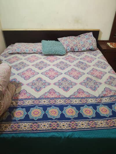 king bed with Master's Mattress