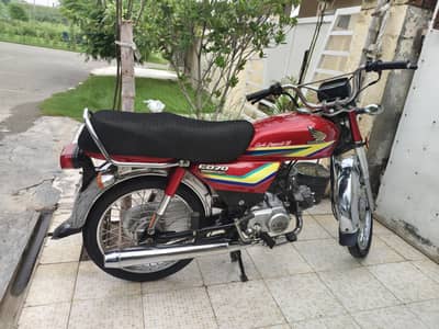 honda 70 2011 (1st hand)