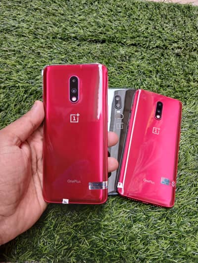 Oneplus 7 8Gb 256Gb ( Display fingerprint) Super Amoled 10/10