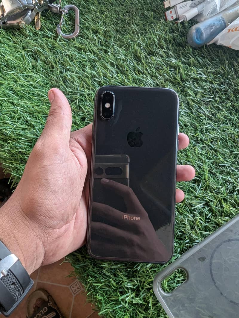 Apple iPhone X 5
