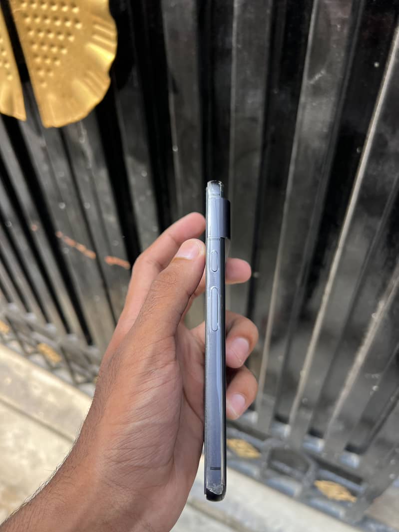 Google Pixel 8 2