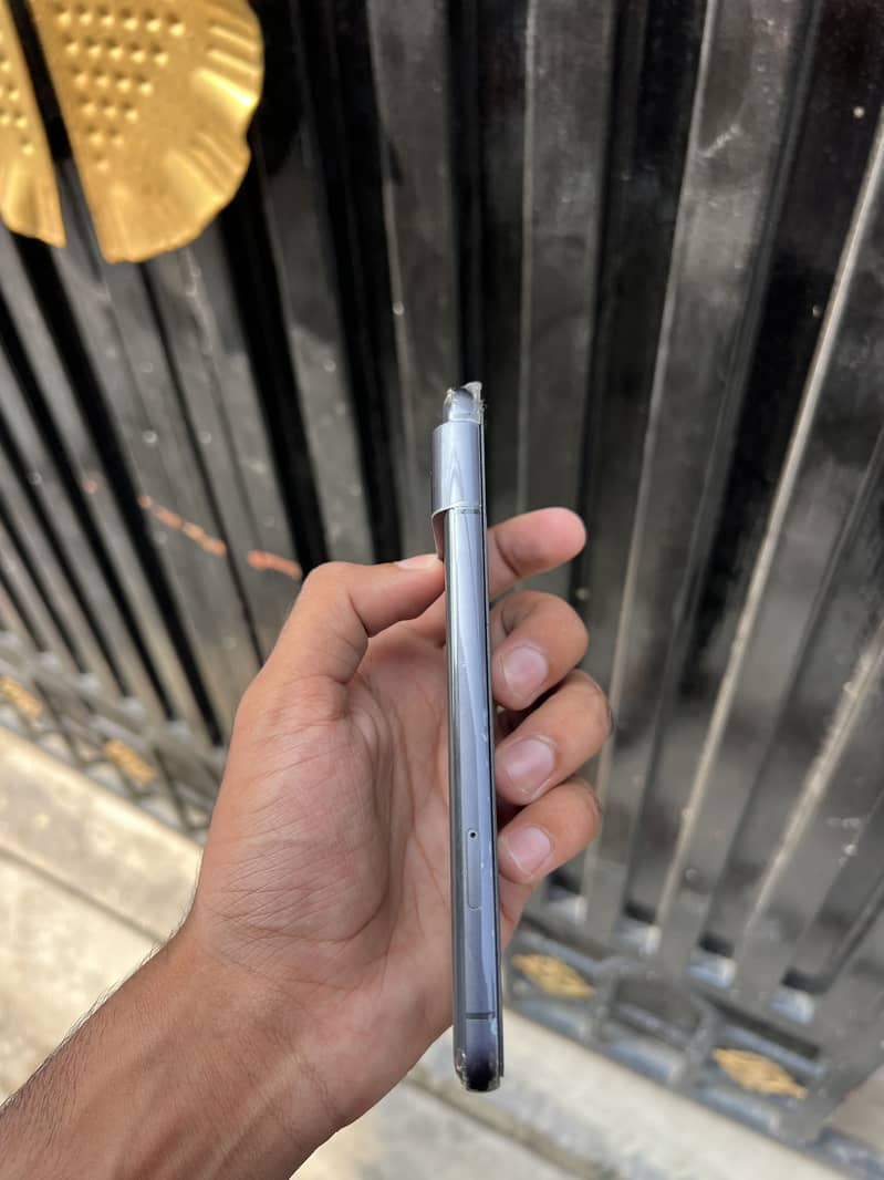 Google Pixel 8 3